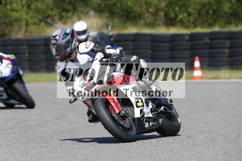 Archiv-2025/48 25.08.2025 Cornu Master School ADR/gruen-vert/23